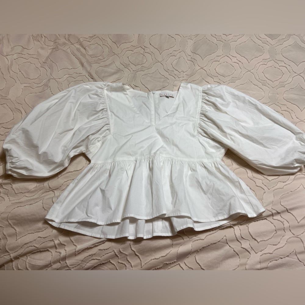 Karlie bubble sleeve top